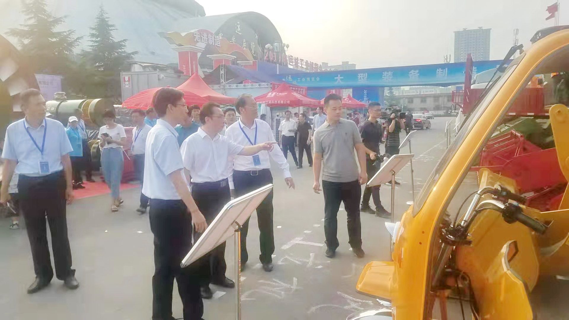 公司多款車型亮相運城市工博會 核心產(chǎn)品很吸睛